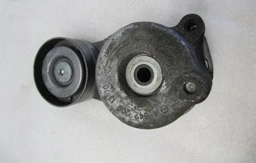 Mercedes-Benz ML W164 Belt tensioner pulley A6422001370