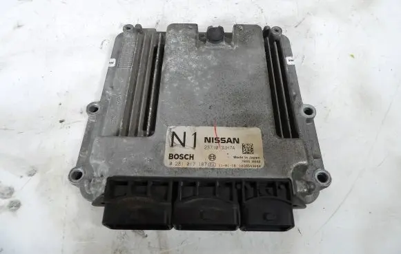 Nissan X-Trail T31 Engine control unit/module ECU 23710-3UH7A