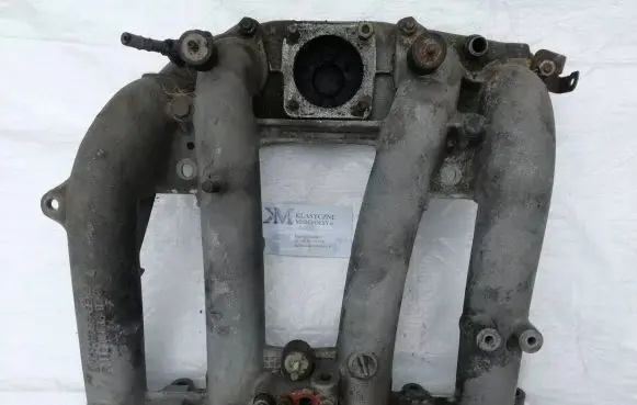 Mercedes-Benz E W124 Intake manifold 1021413601