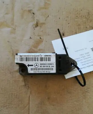 Mercedes-Benz E W210 Airbag deployment crash/impact sensor 0018205626