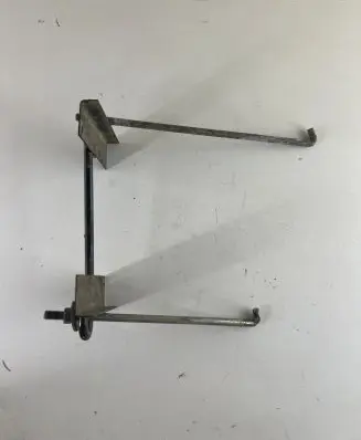 Mitsubishi L200 Battery bracket 