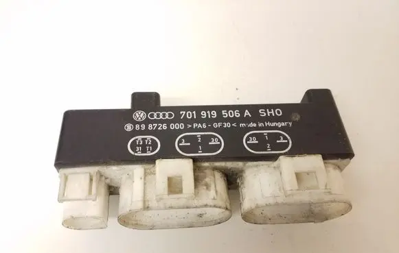 Volkswagen Sharan Coolant fan relay 701919506A 898726000