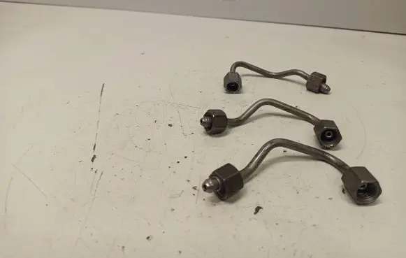 Mercedes-Benz ML W164 Fuel injector supply line/pipe 