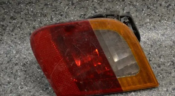 BMW 3 E46 Tail light bulb cover holder 230570R