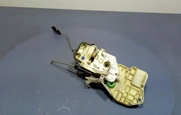 Honda Civic Front door lock