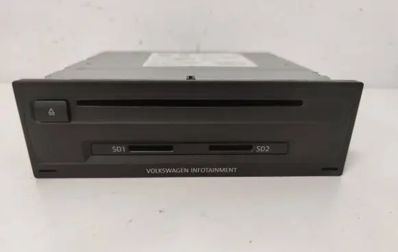 Volkswagen Golf VII Navigation unit CD/DVD player 5G0035876