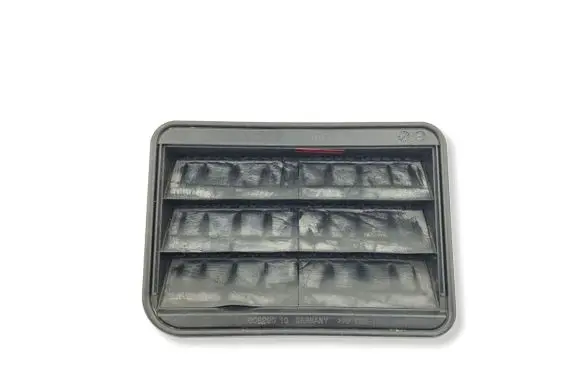 BMW i4 Quarter panel pressure vent 9176945 64229176945