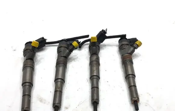 BMW X3 E83 Fuel injectors set 7793836
