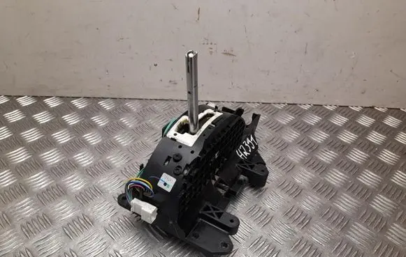 Nissan Navara D23 Gear shifter/selector SFKK