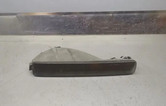 Peugeot 605 Front indicator light 6751237