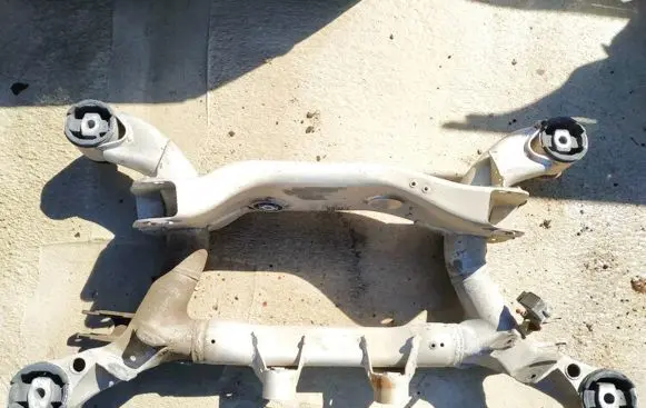 BMW 7 E65 E66 Rear subframe 6750556
