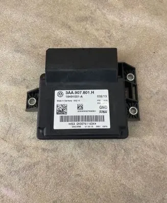 Volkswagen PASSAT B7 Hand brake control module 18491001A 3AA907801H