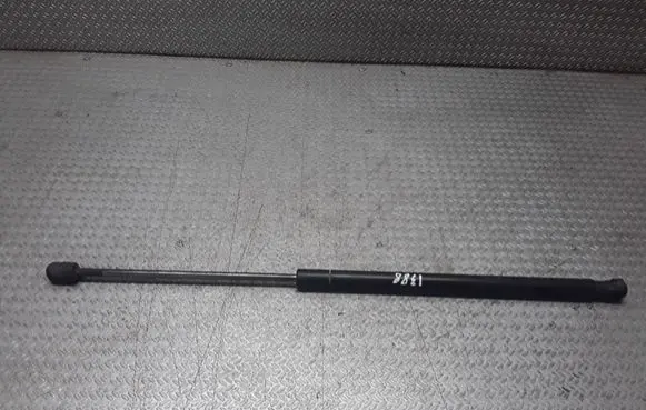 KIA Sorento Tailgate/trunk strut/damper 817713E010
