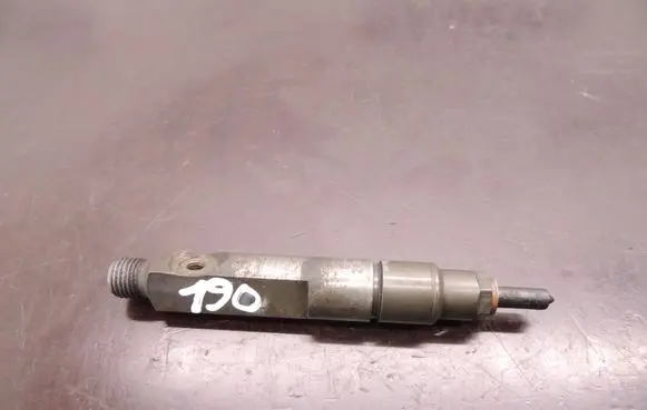 Audi A6 S6 C4 4A Fuel injector 046130201E D190