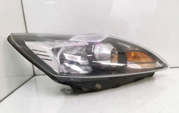 Ford Focus Headlight/headlamp 8M5113D154CE