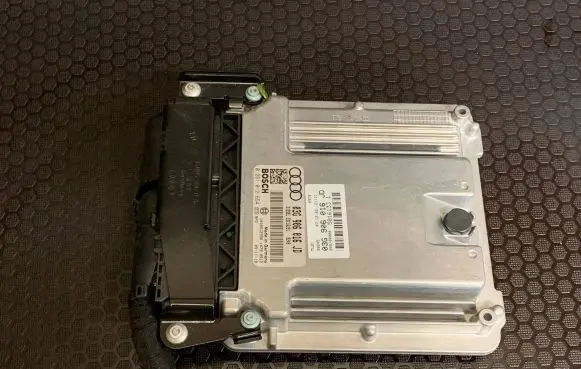 Audi A4 S4 B7 8E 8H Engine control unit/module 03G906016JD 1039S12996 0281012654