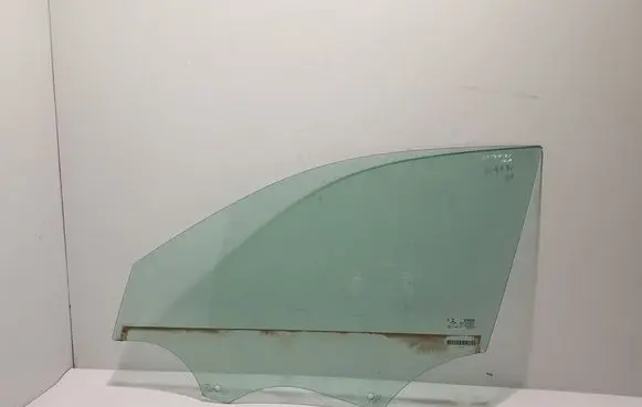 Volvo XC40 Front door window glass four-door 32244797