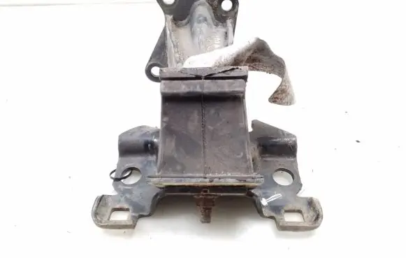 Nissan Pathfinder R51 Engine mount bracket 11220EB300