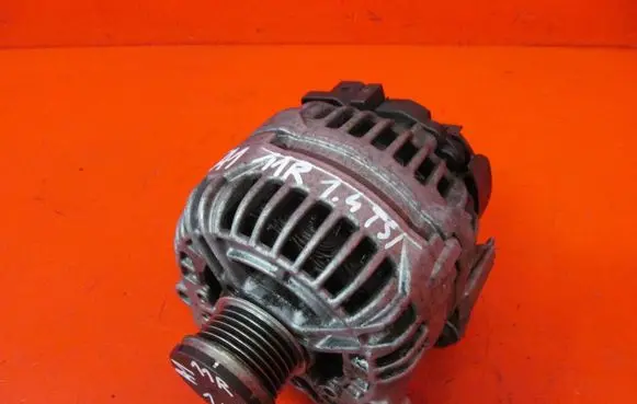 Audi A1 Generator/alternator 03C903023A 0124525093