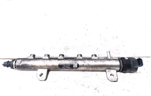 Opel Vectra C Fuel main line pipe 55200266