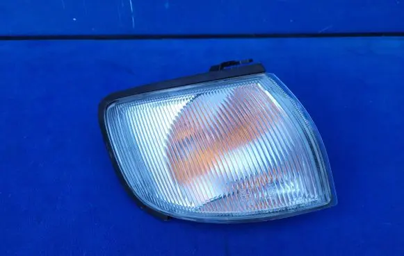 Nissan Maxima Front indicator light 3359 ICHIKOH