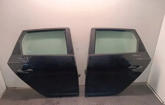 Seat Leon (5F) Rear door 5F9833580