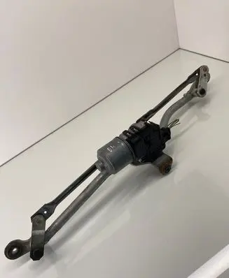 Audi A4 S4 B6 8E 8H Front wiper linkage and motor 0390241509 8E1955119 8E1955603D