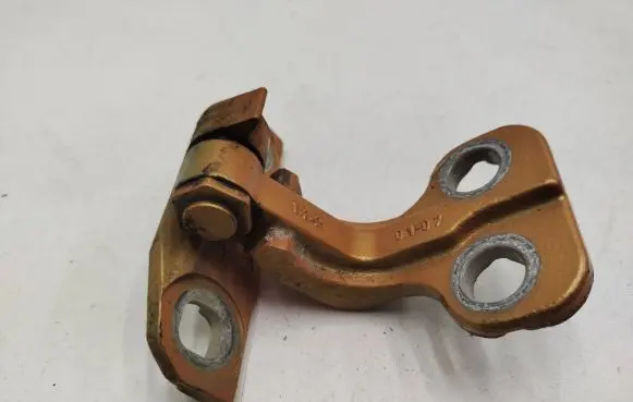 Land Rover Freelander 2 - LR2 Front door lower hinge 