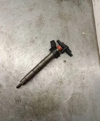 BMW 5 E60 E61 Fuel injector 0445116001