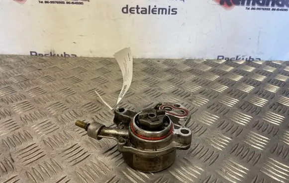 Vacuum pump
