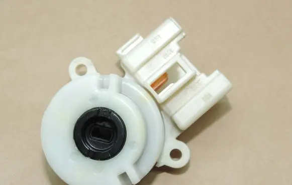 Toyota Avensis T270 Ignition lock contact 84450-12200 8445012200