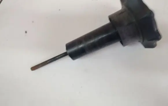 Audi A6 S6 C5 4B Spare wheel bolt