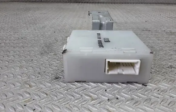 Nissan Primera Other control units/modules 28260AU100