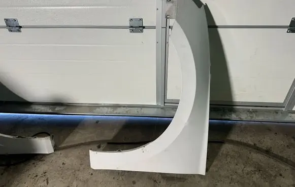 Skoda Superb B8 (3V) Fender