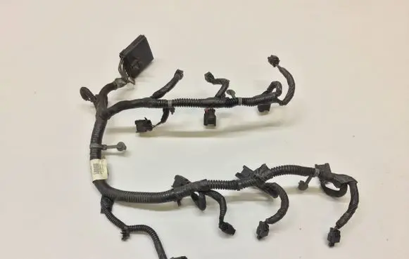 Chrysler Town u0026 Country V Fuel injector wires 05148037AH