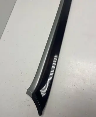 Audi A8 S8 D3 4E Front door trim bar 4E0867409