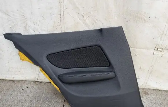 BMW 1 E82 E88 Coupe rear side trim panel 2996097 51432996097 10628510