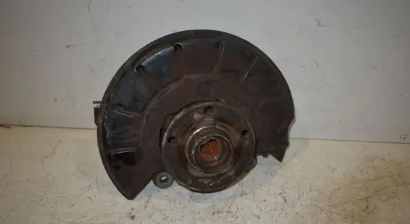 Volkswagen Touran II Front wheel hub