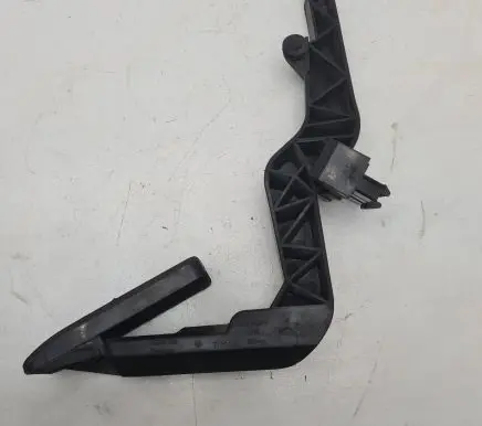 Audi A4 S4 B5 8D Accelerator throttle pedal 8D1721506
