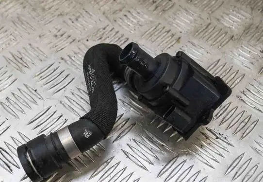 Audi A6 S6 C6 4F Electric auxiliary coolant/water pump 8K0819147