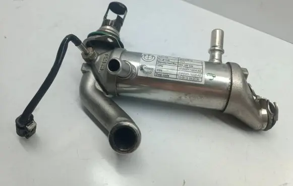 BMW X5 E70 EGR valve cooler 8507334 045384005