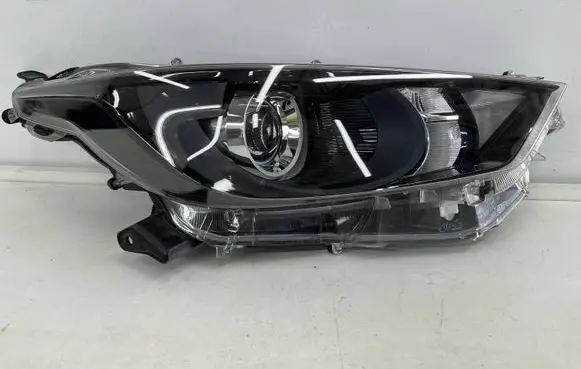 Toyota Yaris XP210 Headlight/headlamp
