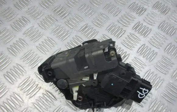 Ford Focus C-MAX Front door lock 3M5AR21812AF