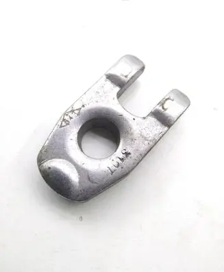 Renault Kangoo I Fuel Injector clamp holder