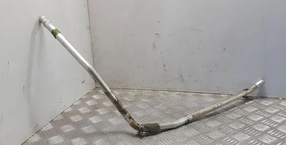Mercedes-Benz C W204 Engine coolant pipe/hose A2048300296