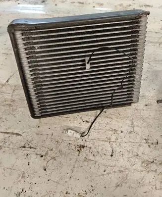 Nissan X-Trail T30 Air conditioning (A/C) radiator (interior) 3J056 4CJ