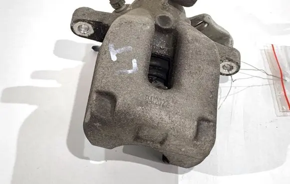 Peugeot 308 Rear brake caliper 