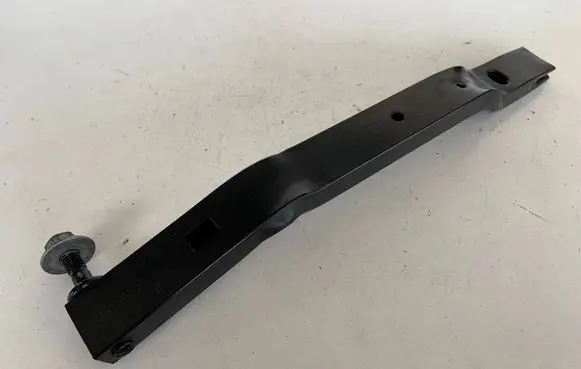 Audi Q5 SQ5 8R Radiator support slam panel bracket 8R0805527A