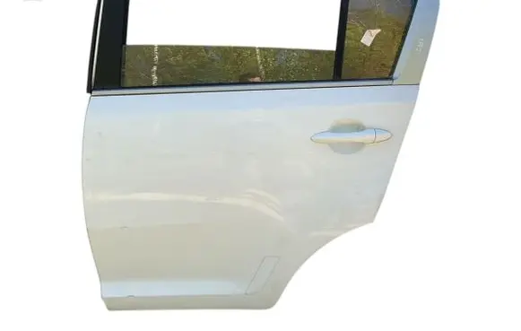 KIA Sportage Rear door