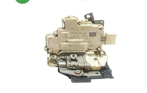 Volkswagen Eos Front door lock 1P2837016